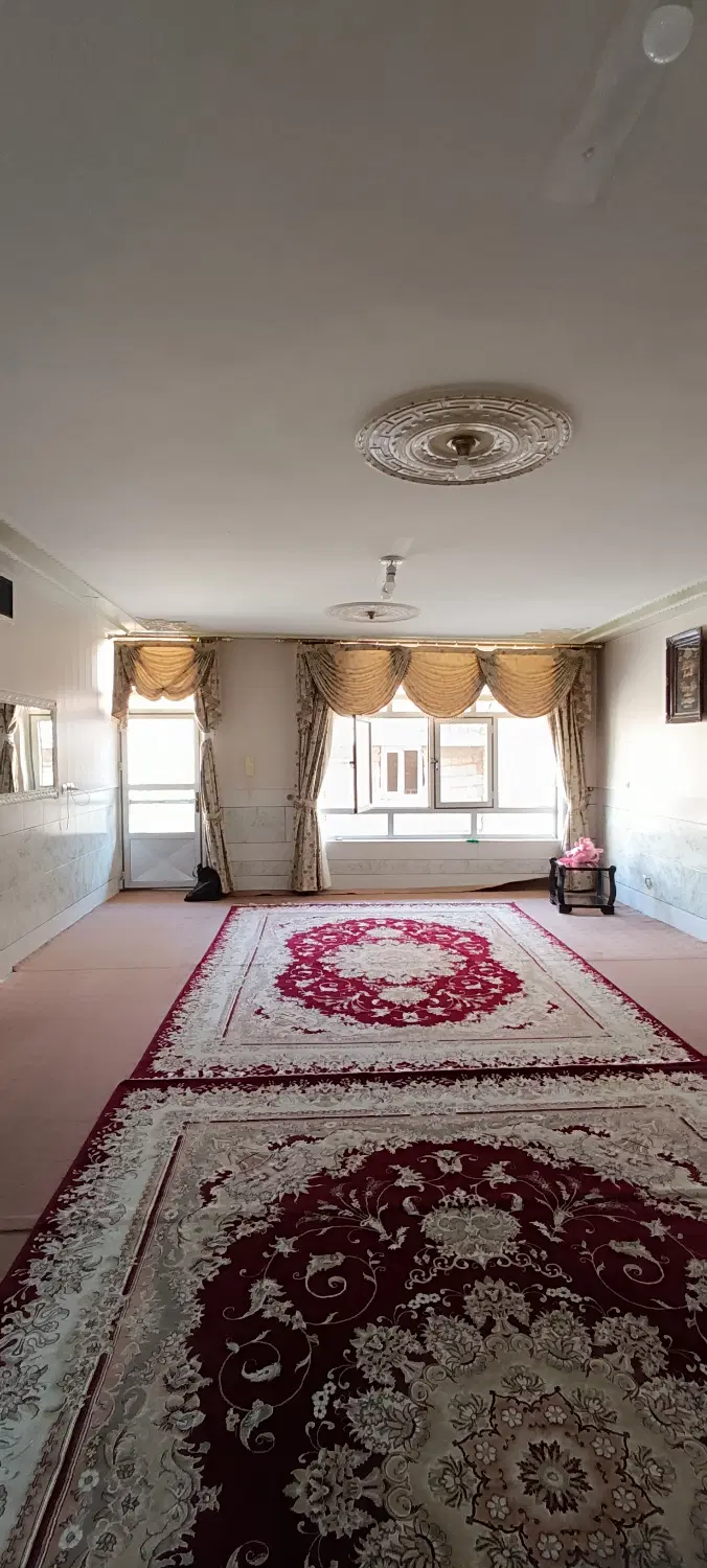 منزل ویلایی بزرگ