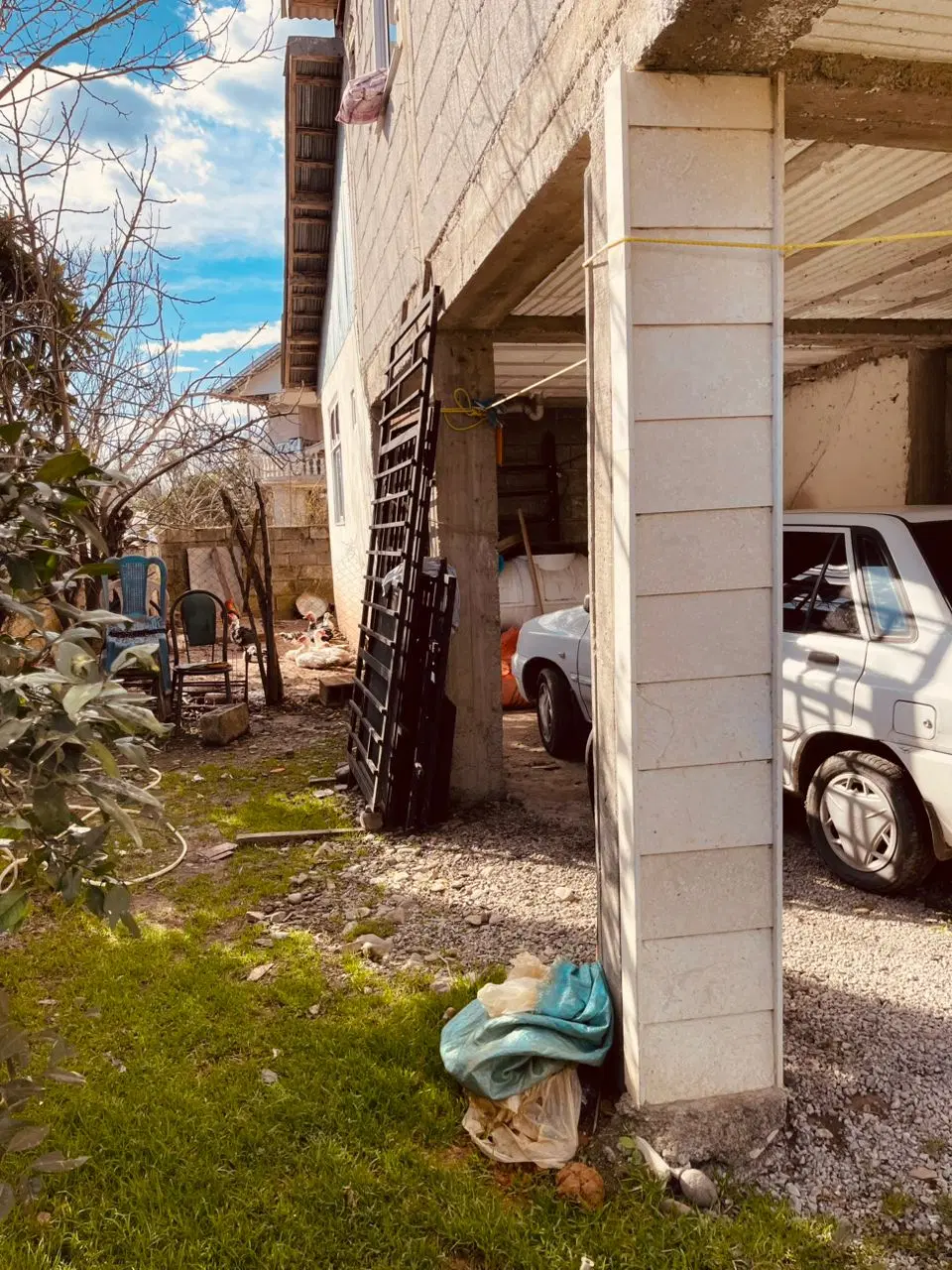 ۲۸۰مترزمین ۱۲۰متربناروستایی نزدیک ساحل سندتک برگ