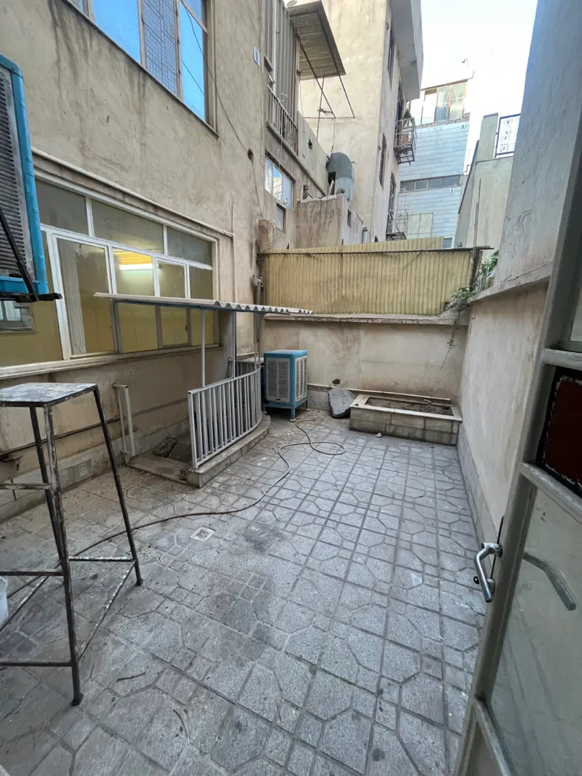 اجاره آپارتمان ۸۰ متر تکواحد  حیاط دار شیخ اکبری