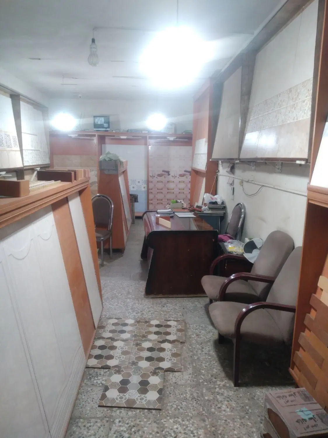 چهاردیواری به متراژهزار متر.مغازه40متری