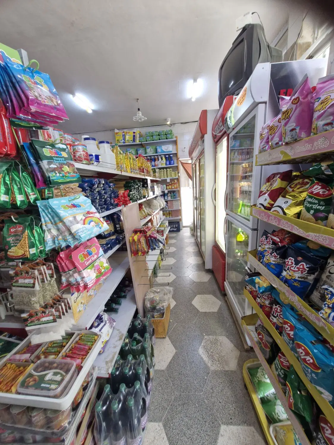 واگذاری سوپر مارکت با همه امکانات