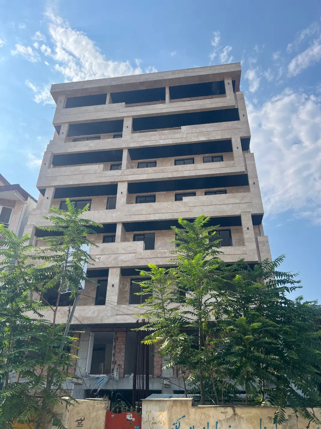 فروش آپارتمان ۱۰۰ متری زمرد کاسبی