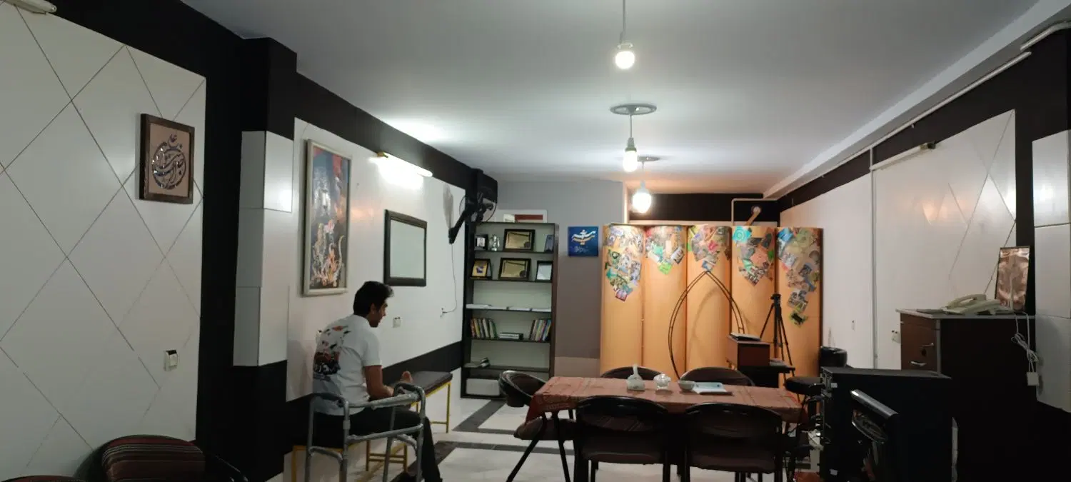 مغازه فروشی