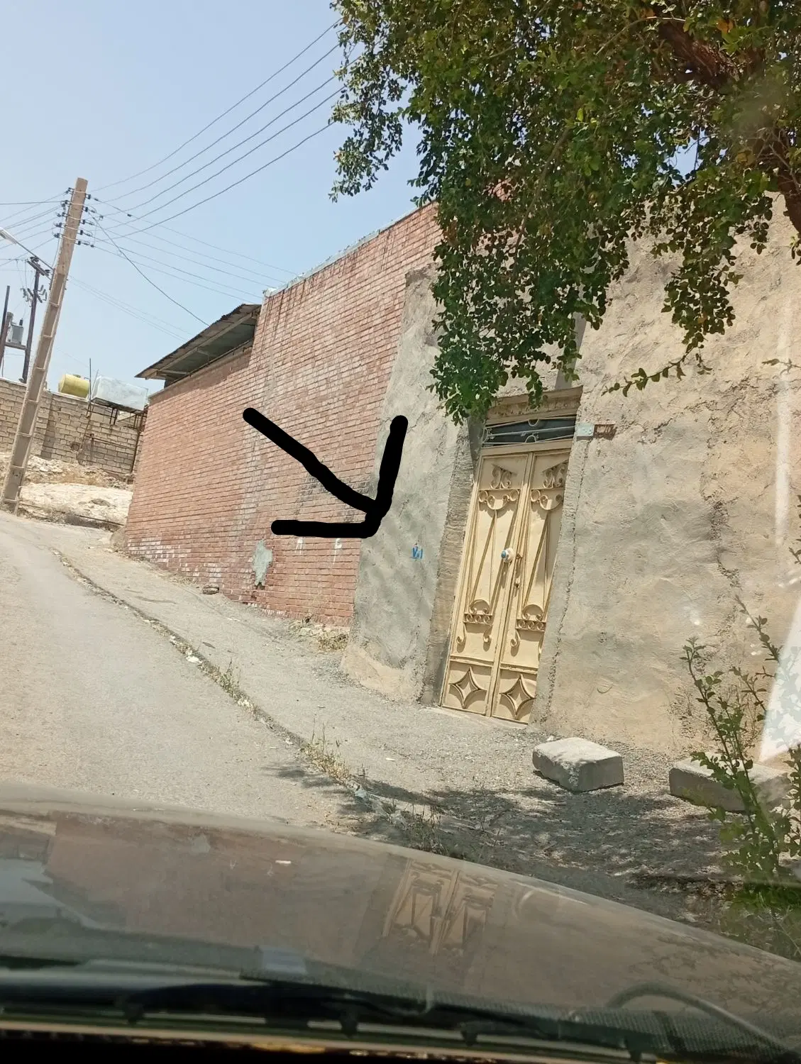 خانه فروشی قدیمی ساز واقع در کلگه