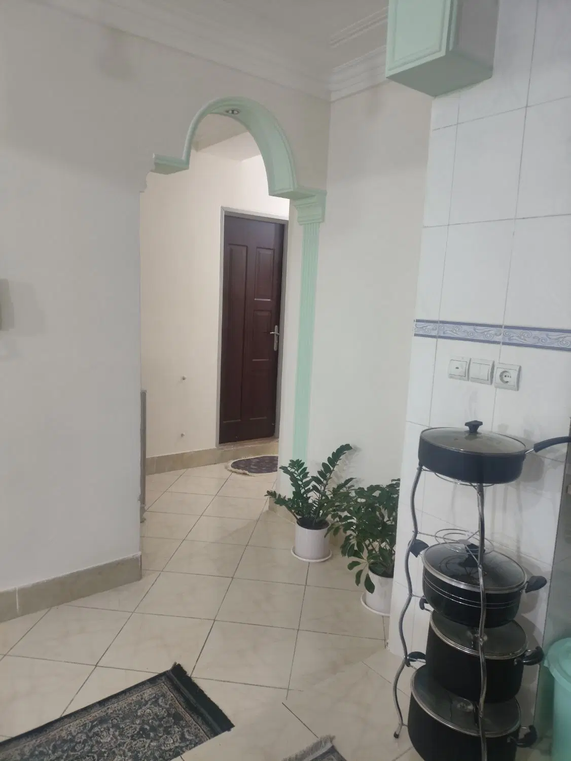 رهن کامل یک واحد آپارتمان مجهز تمیز