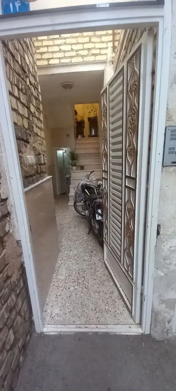 رهن پشت قواره دربست