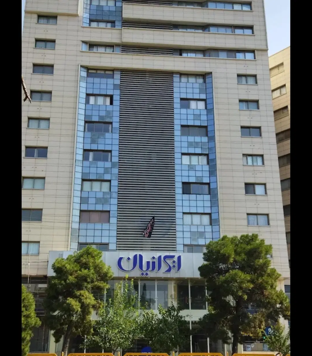 مغازه مجتمع ایرانیان