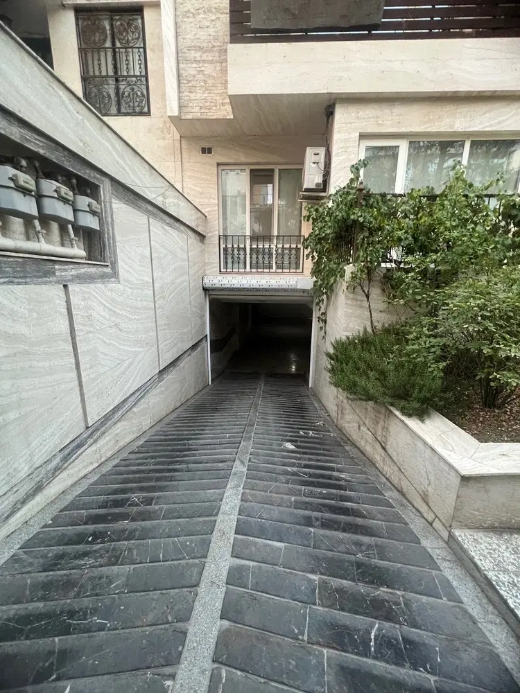 170متر* تک‌واحدی*باهنر 8