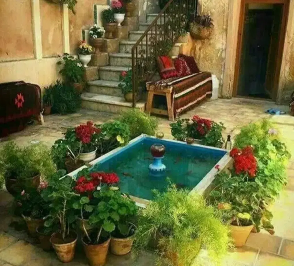 هم خانه  (خ)