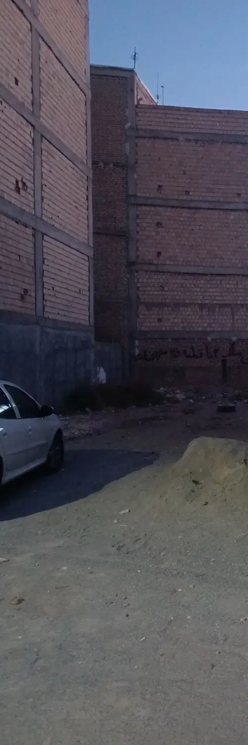 زمین مسکونی