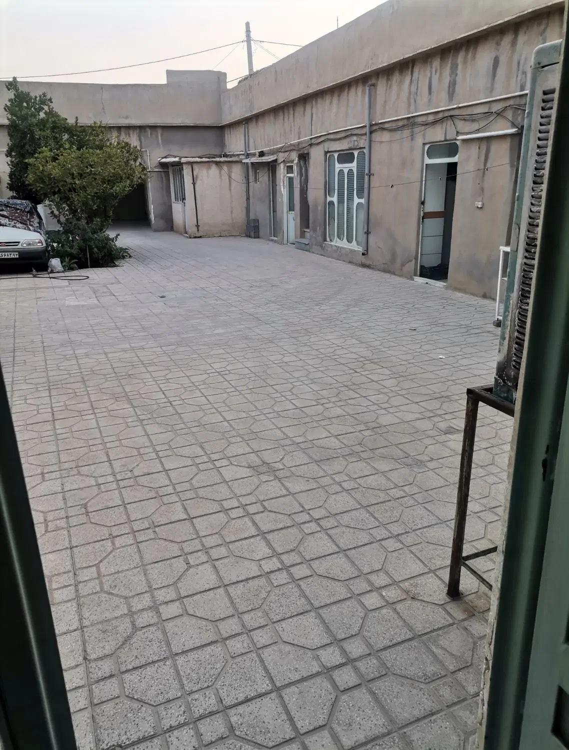خانه ویلایی 415 متر. 2 طبقه. مناسب ساخت و ساز