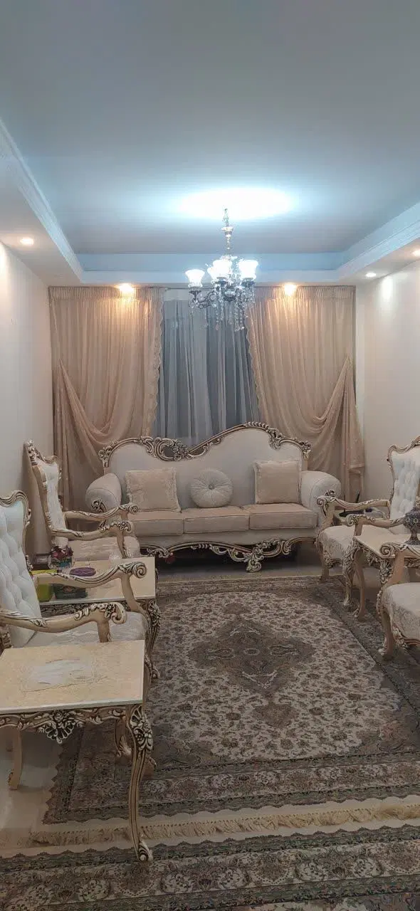 آپارتمان تک واحدی
