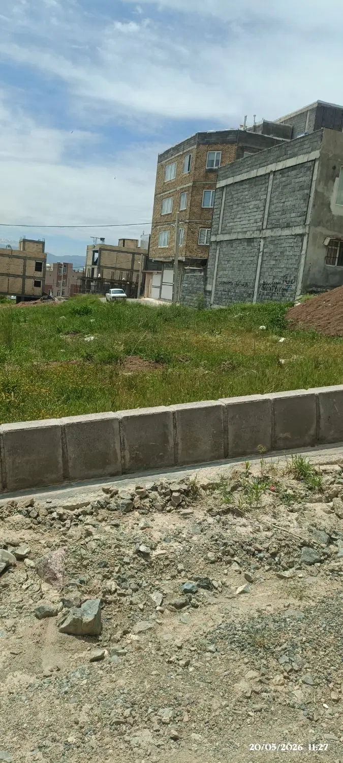 زمین مسکونی دو نبش جنوبی در شهرک ژوان قطعه 111