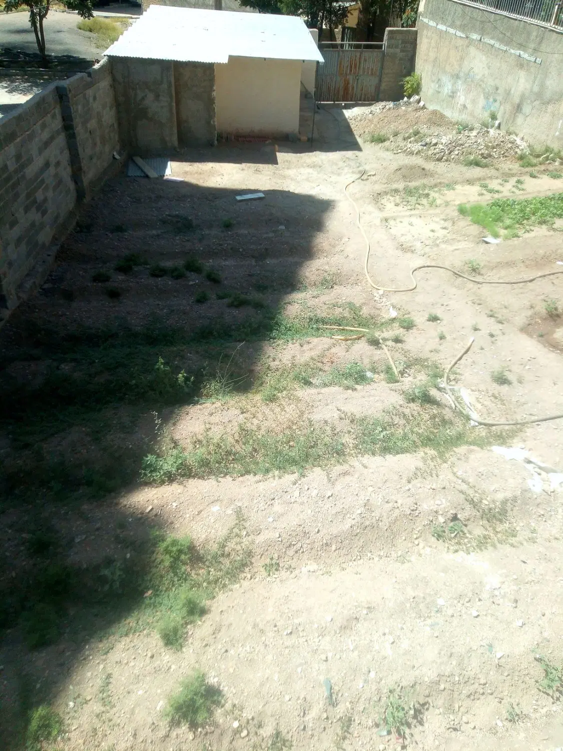 زمین ۳۸۰ متری،حاج منصور