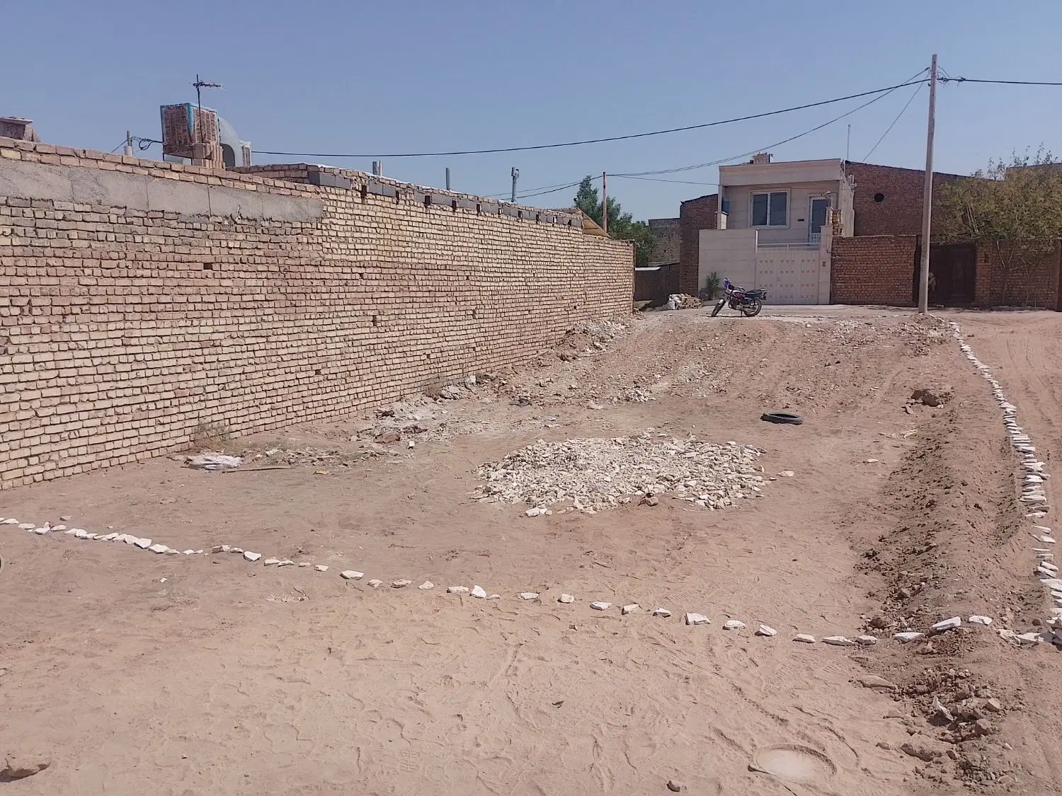 زمین یحیی آباد