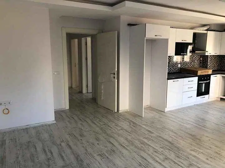 آپارتمان دوخواب ملکی فاز یک صدرا