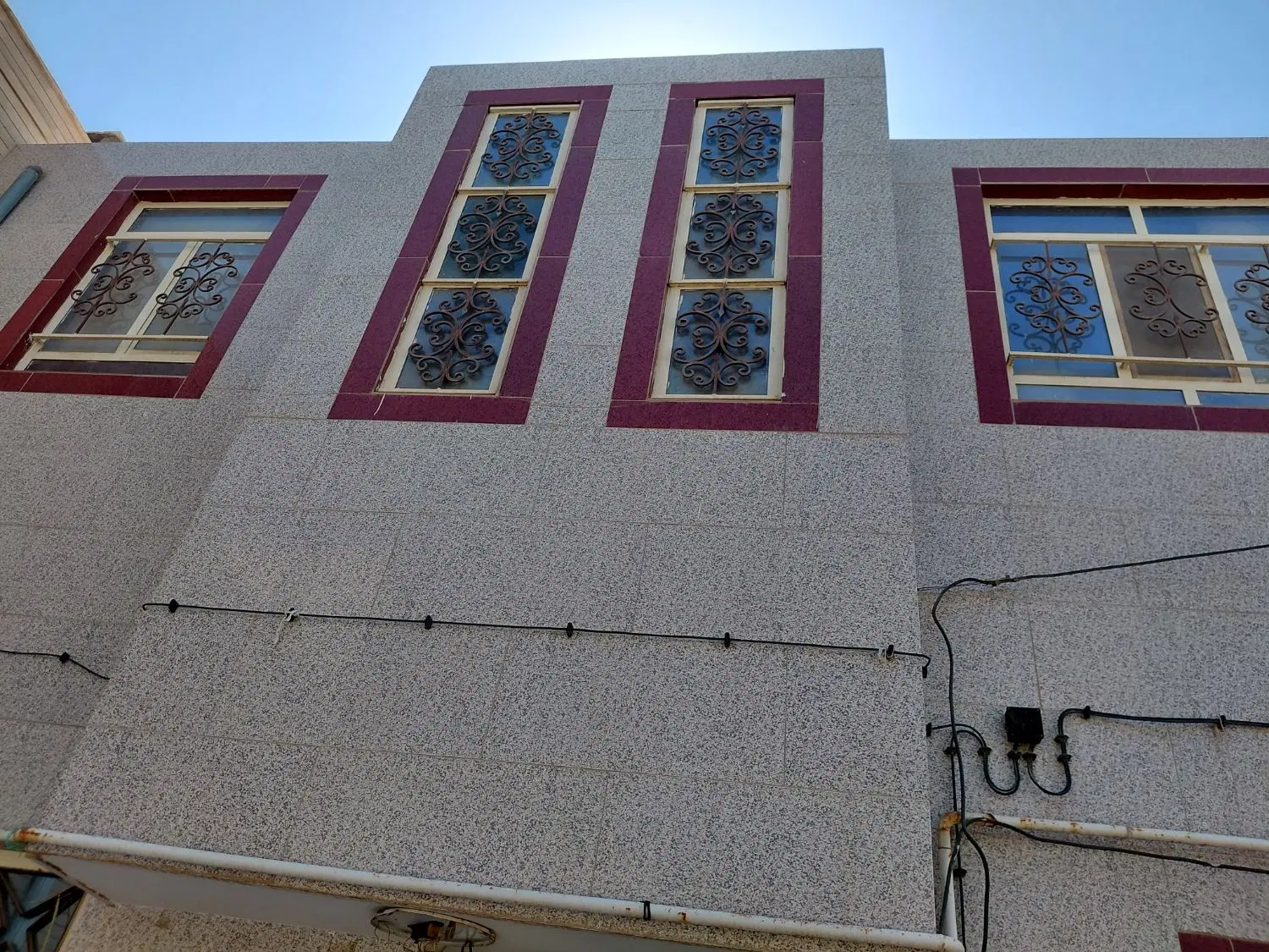 اجاره طبقه بالا یک خوابه