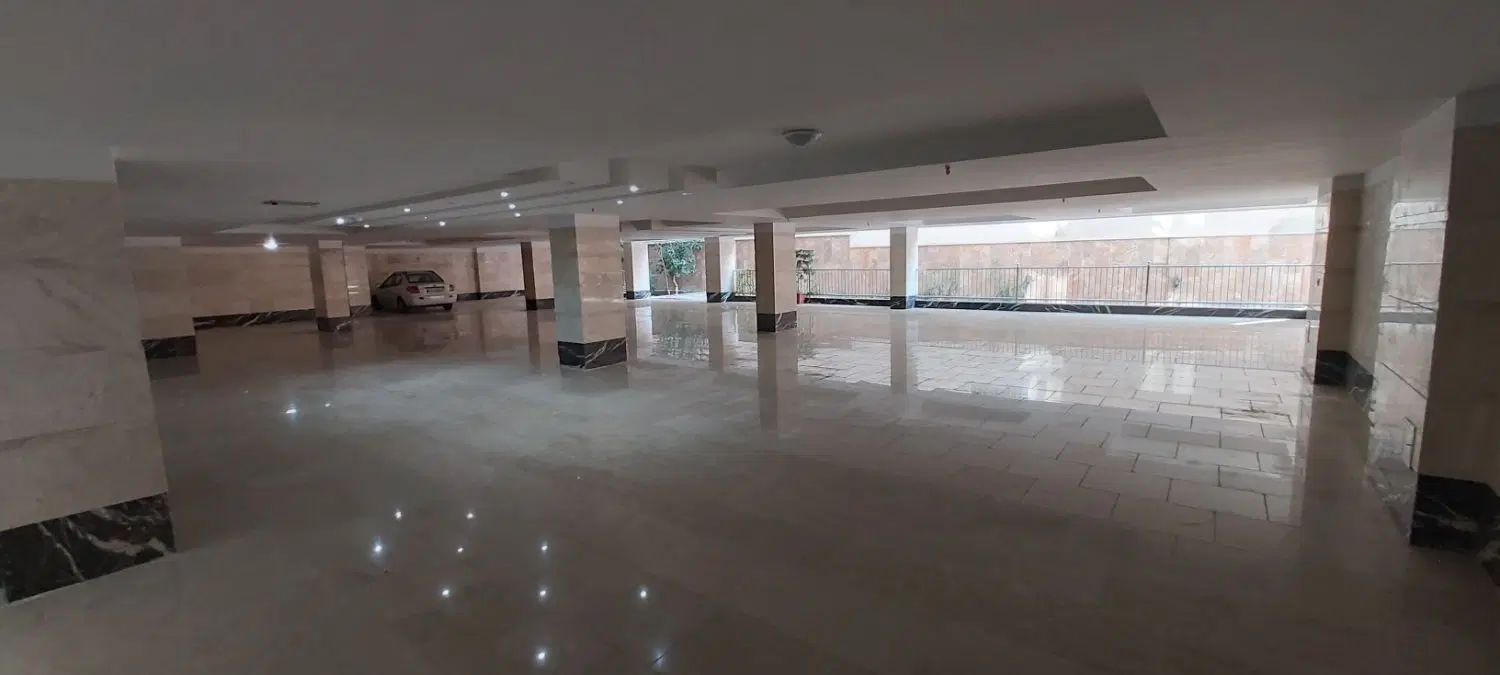 آپارتمان ۱۷۶ متری_ فروشنده قطعی
