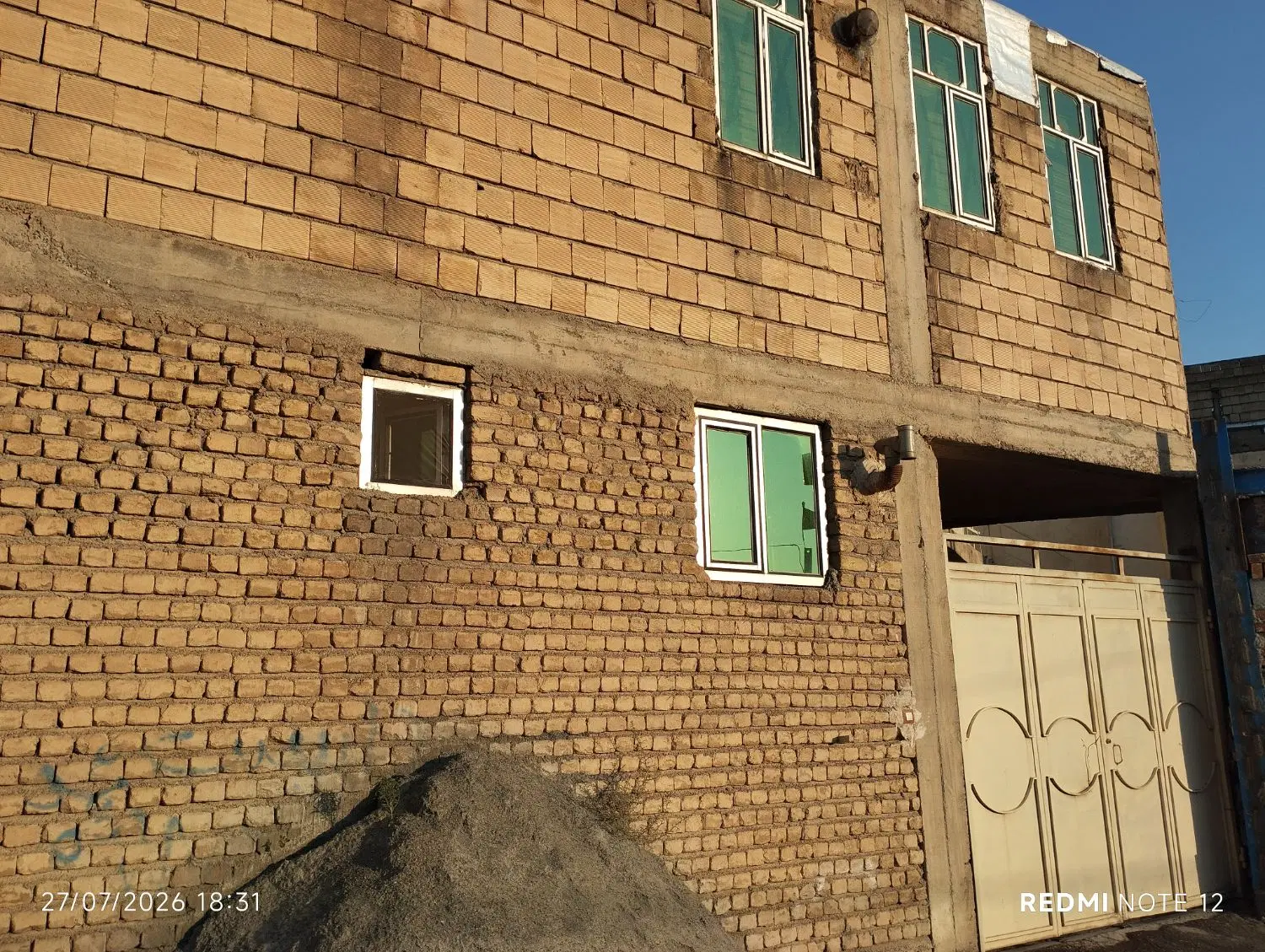 منزل مسکونی دو طبقه شهرک جهاد