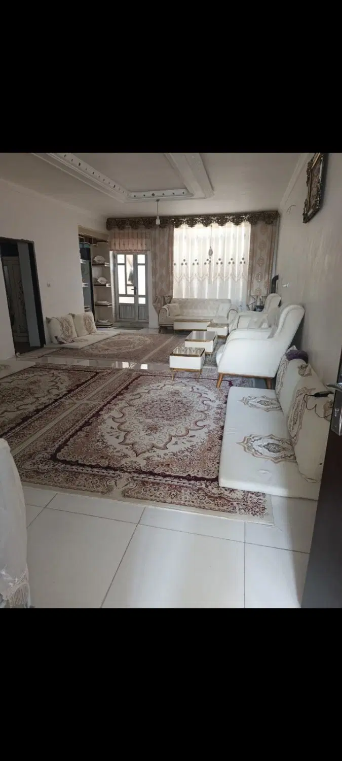 یک منزل مسکونی ۱۴۴متر در هفتوان