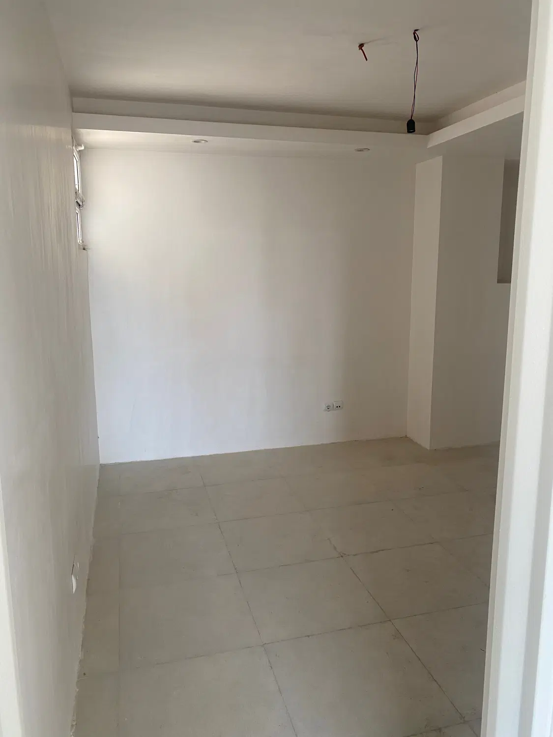 واحد ۱۰۳ متری تکواحدی خبرنگار