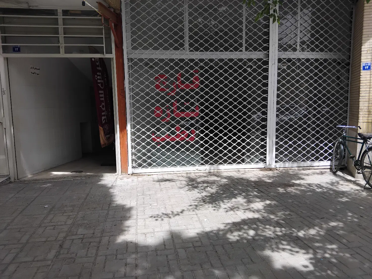 ۷۵ متر تجاری در مکانی پرفروش