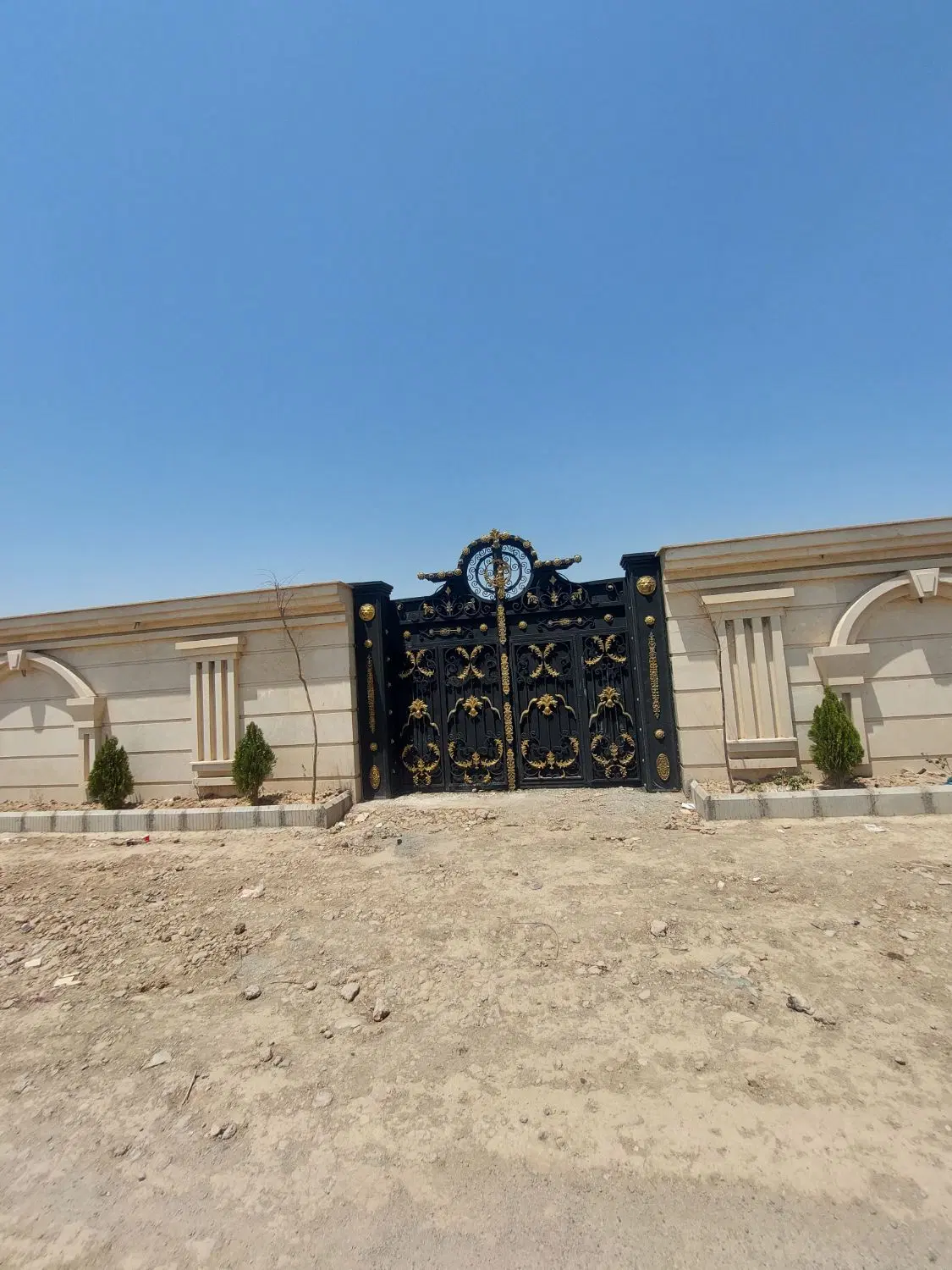 ۷۰۰ متر زمین کاربری دار( زیر قیمت منطقه ) ماهدشت
