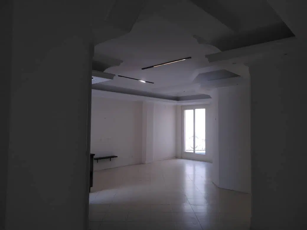 ساختمان مسکونی 230 متری خ طالقانی