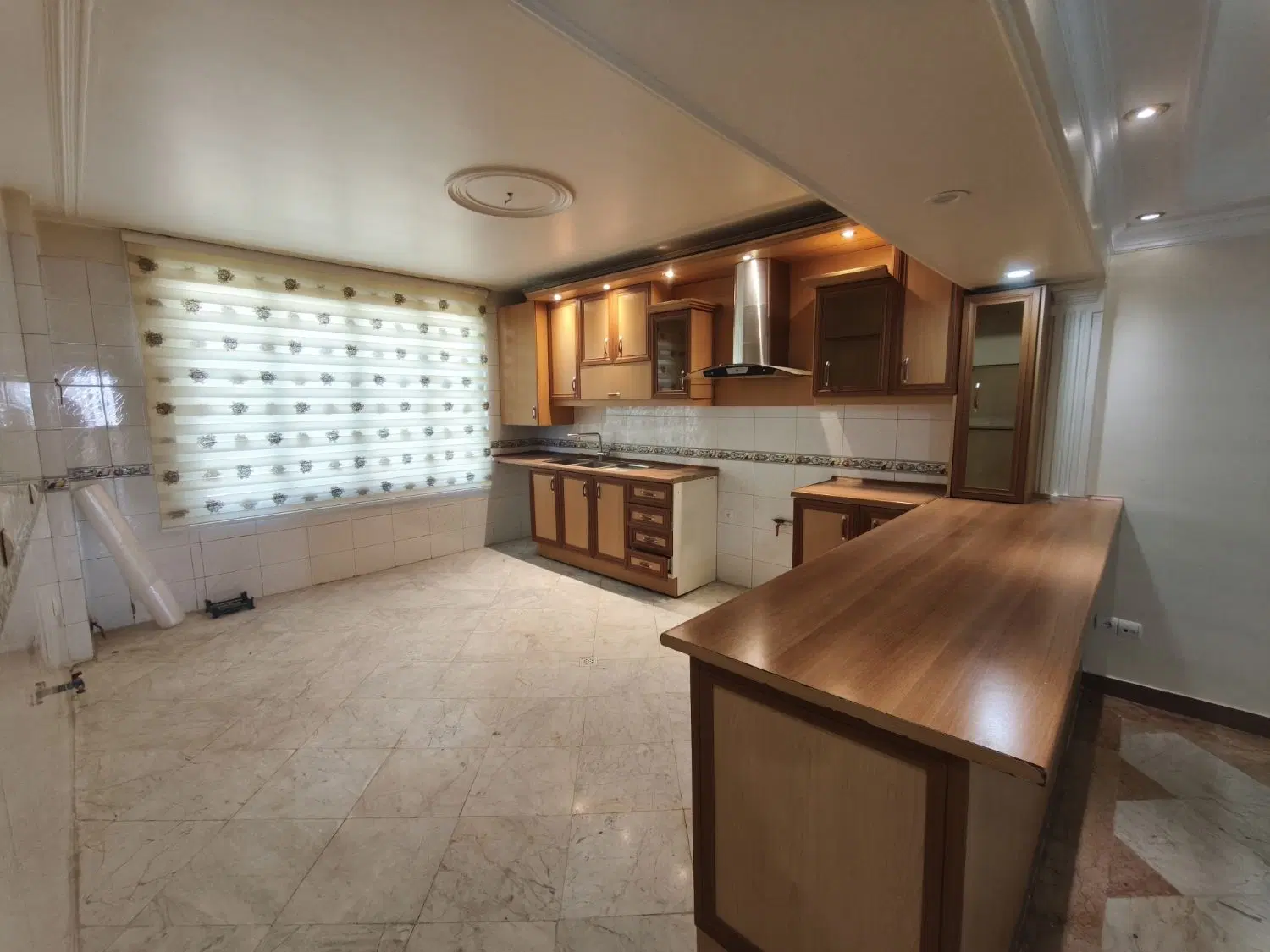 ۱۰۲ متر تک واحدی فول امکانات کریمشاهیان