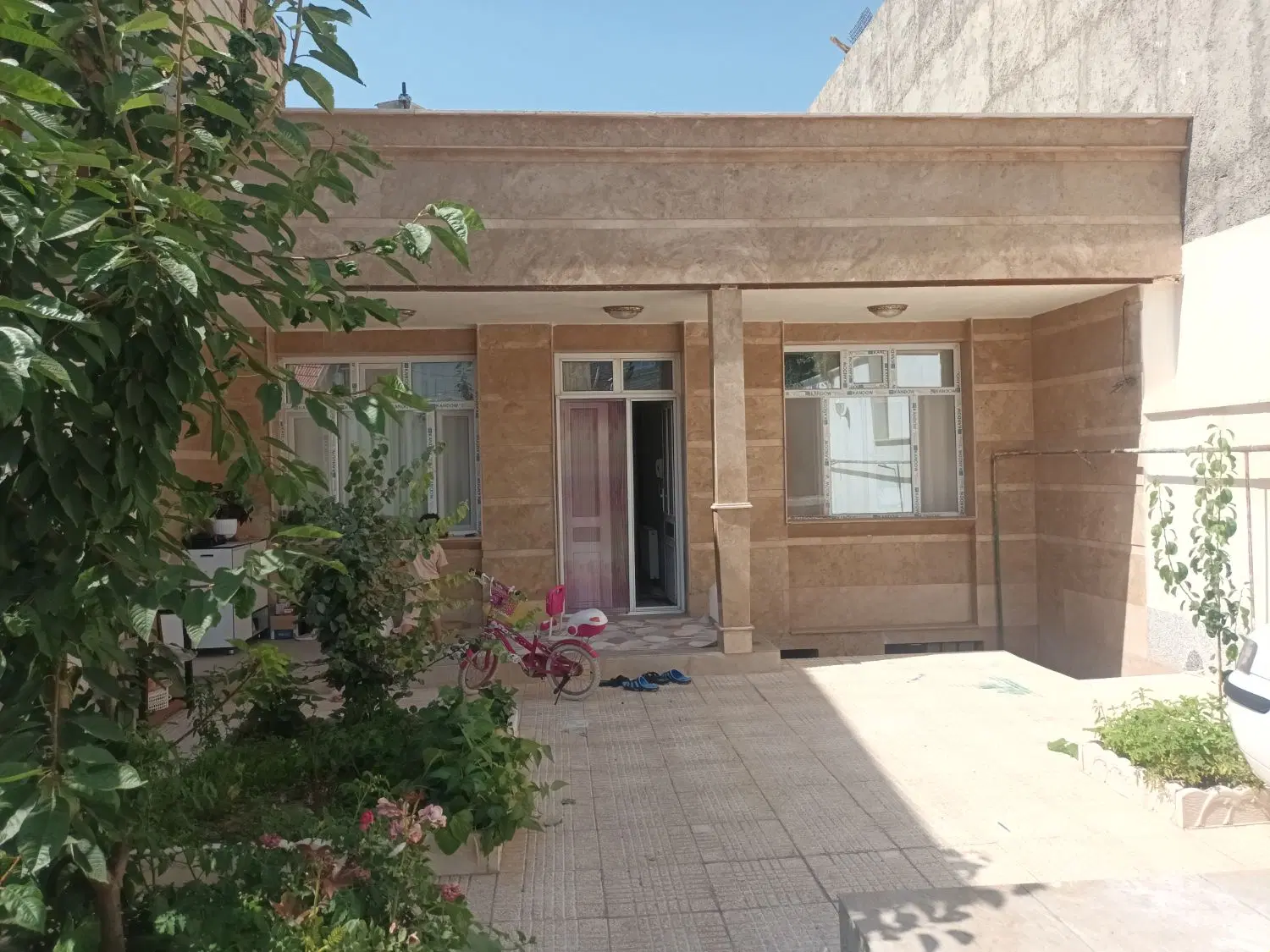 منزل مسکونی ویلایی