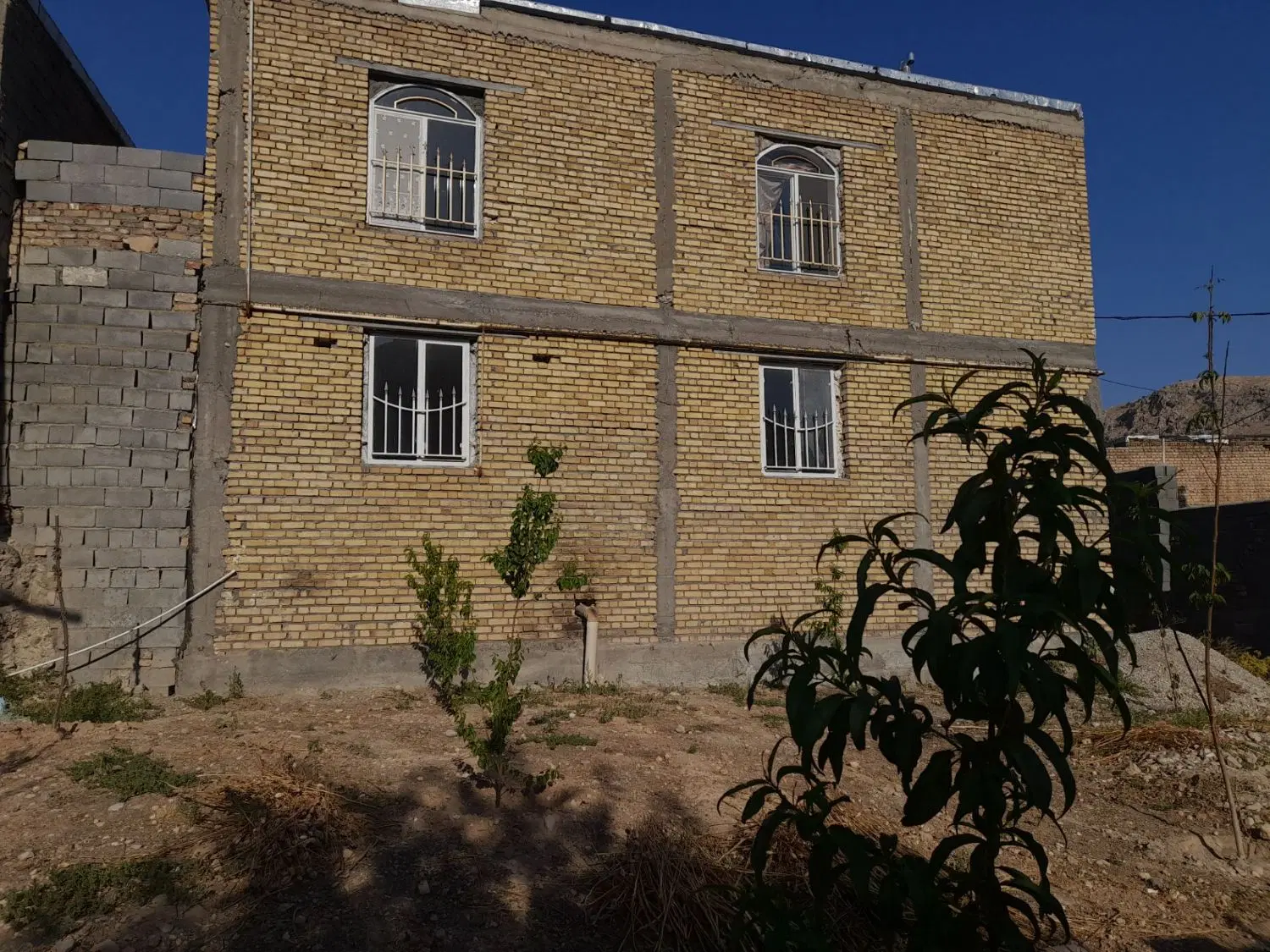 خانه دو طبقه مستقل