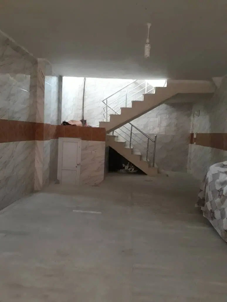 60 متر مغازه تجاری