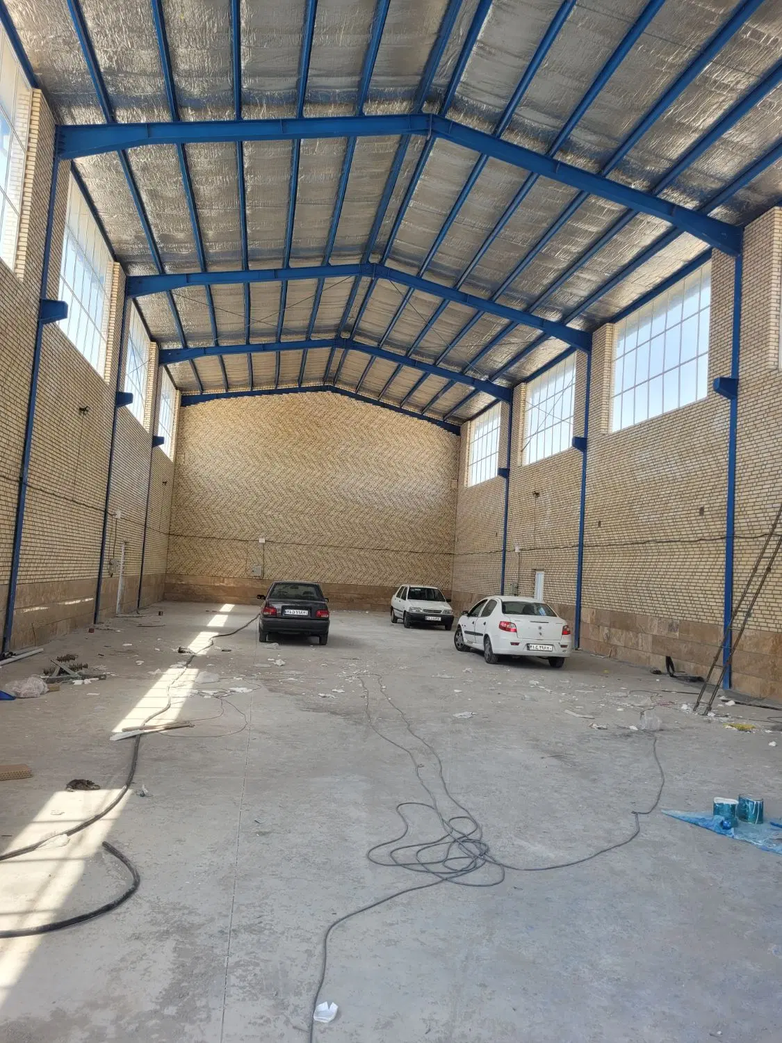 سوله اجاره ای با برق 100 آمپر سه راه آدران،