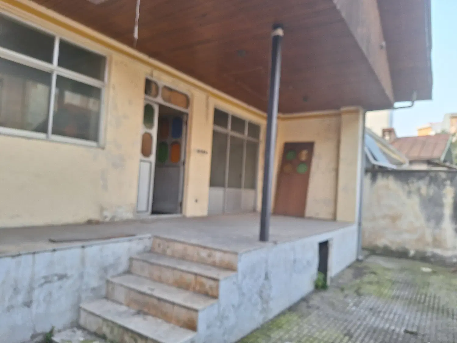 خانه ویلایی سنددار ۱۹۳ متری درکمربندی شهیدبهشتی