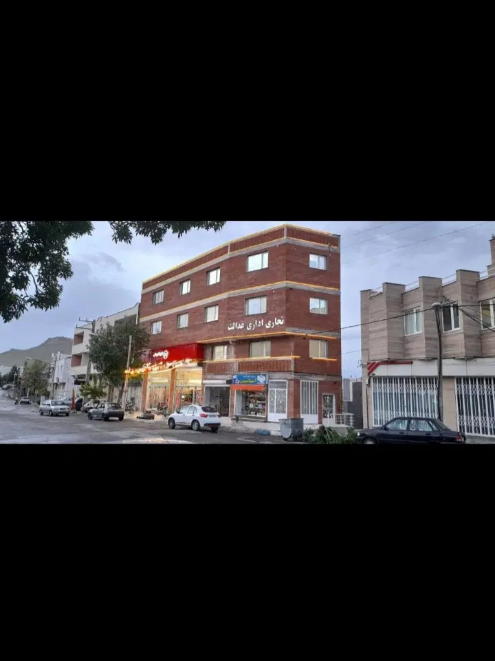 فروش یکجای ملک تجاری و اداری در کردستان، بیجار