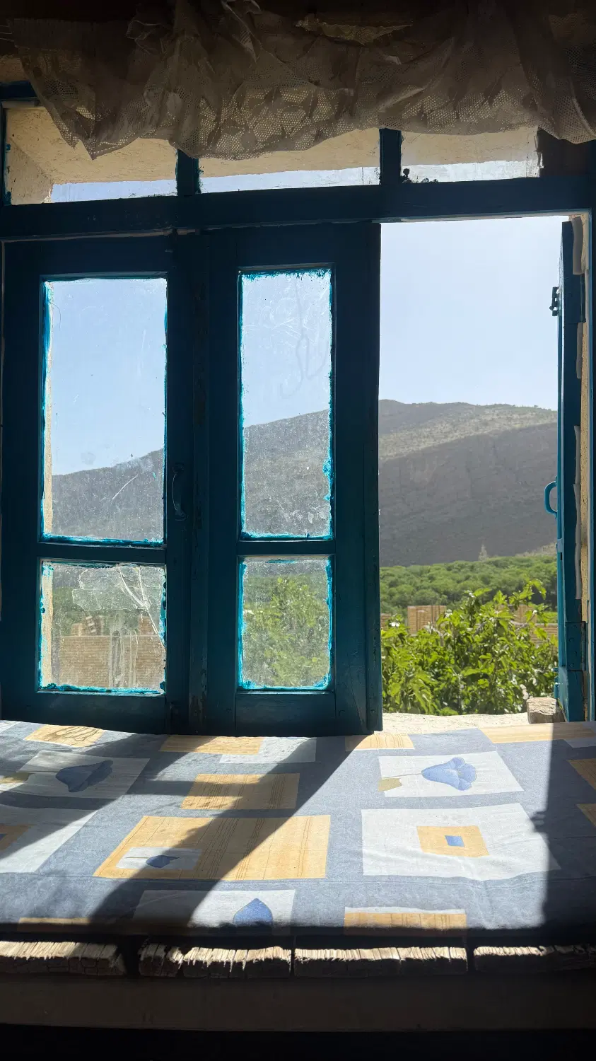 رهن کامل آپارتمان ۱۲۰ متر دوخواب تمیز در زرقان