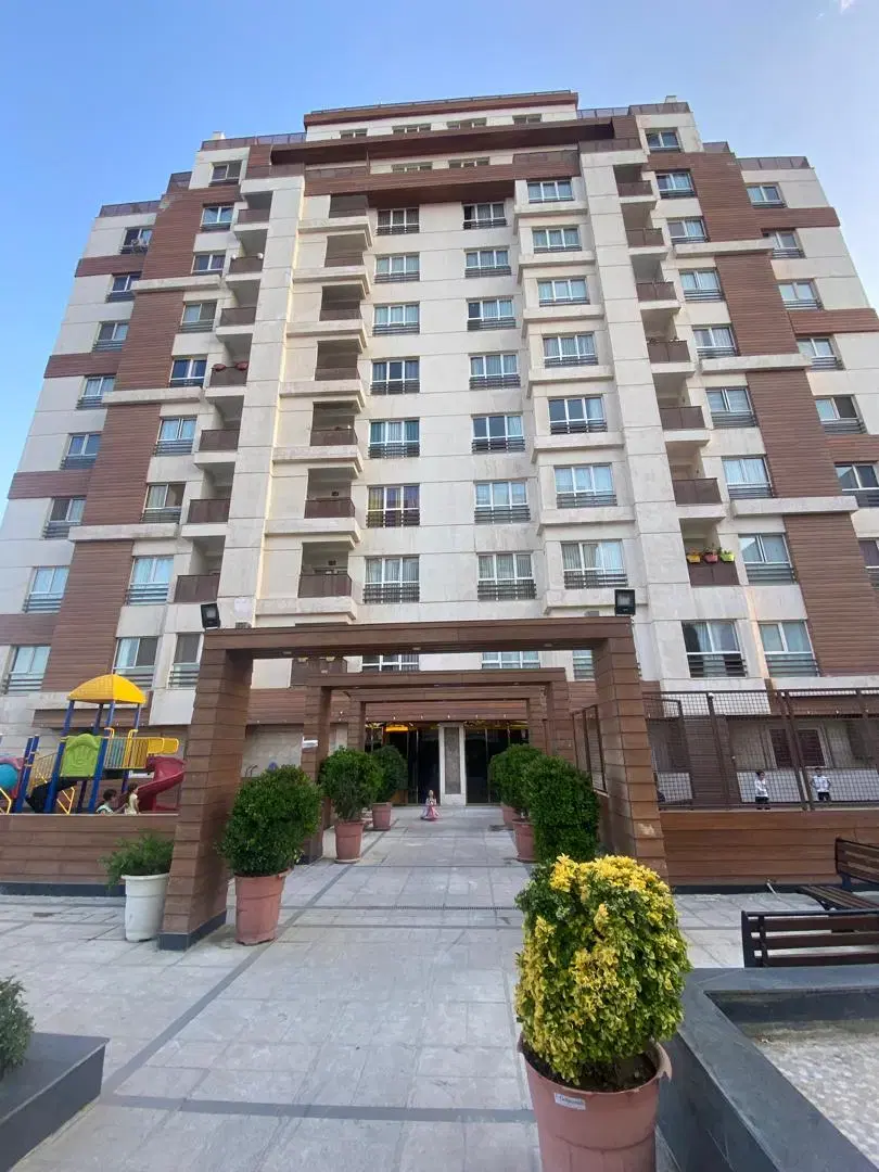 فروش آپارتمان۱۳۶ متر برج ARYA PARK دهکده فردیس
