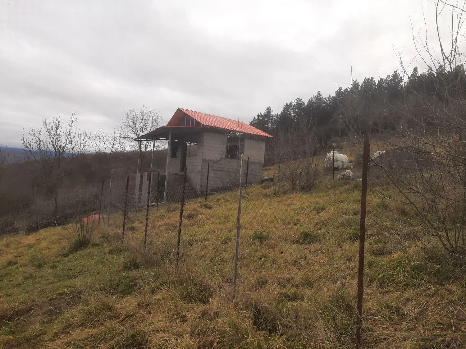 باغچه ۴۳۰ متری با ویلای نوساز در وزملا سوادکوه