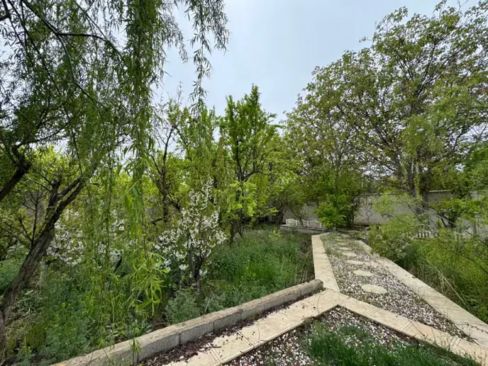 فروش باغچه (شهرکی ) ۶۹۲ متر