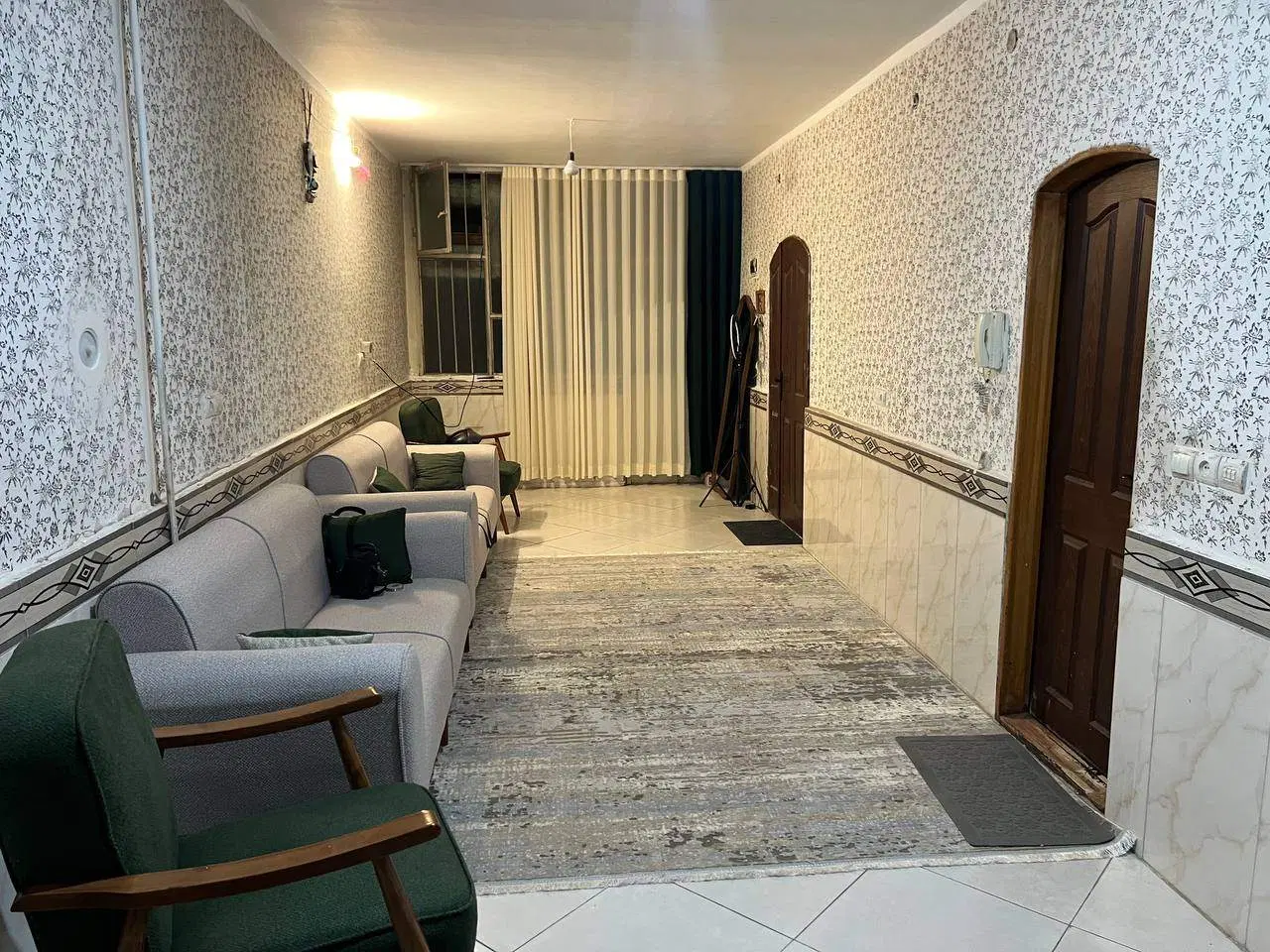 ۷۰ متر یک خواب همکف راه جدا اوایل نبوت