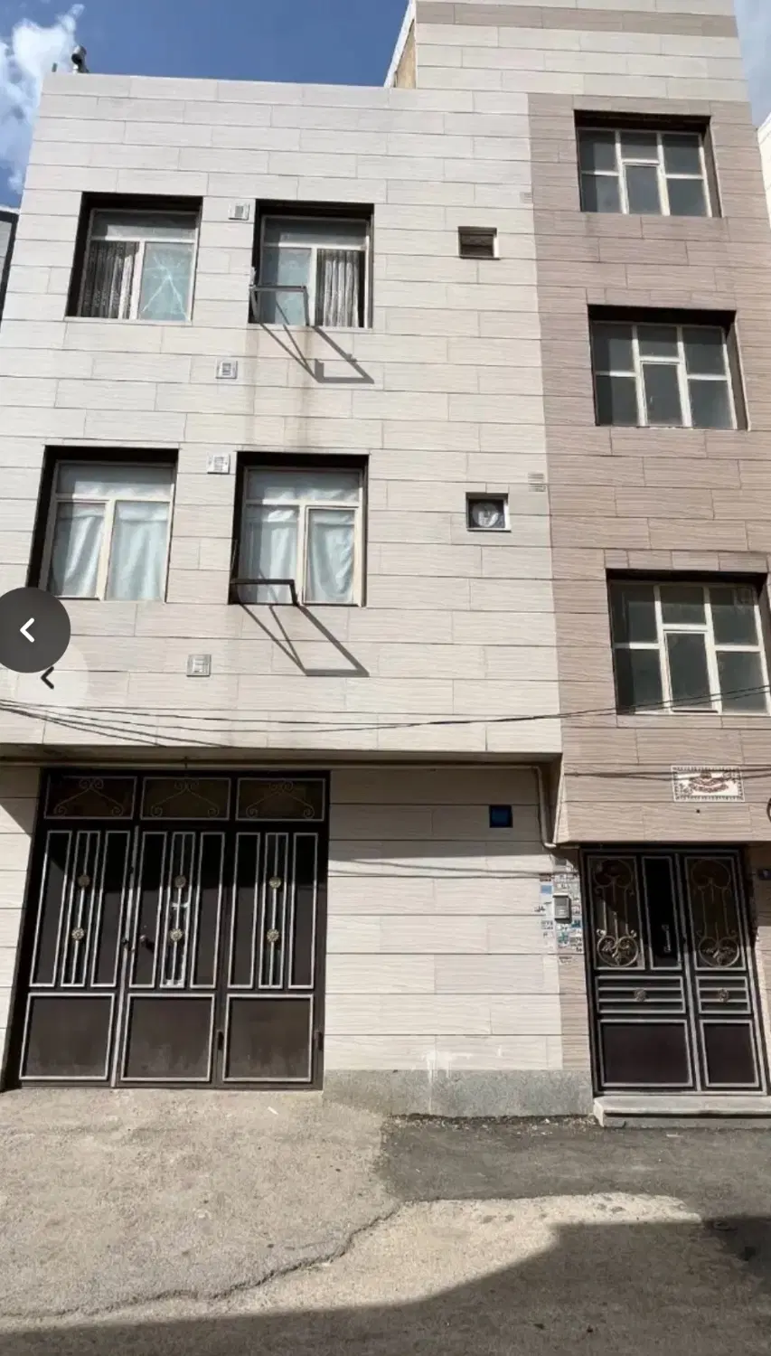 فروش خانه همکف و طبقه اول