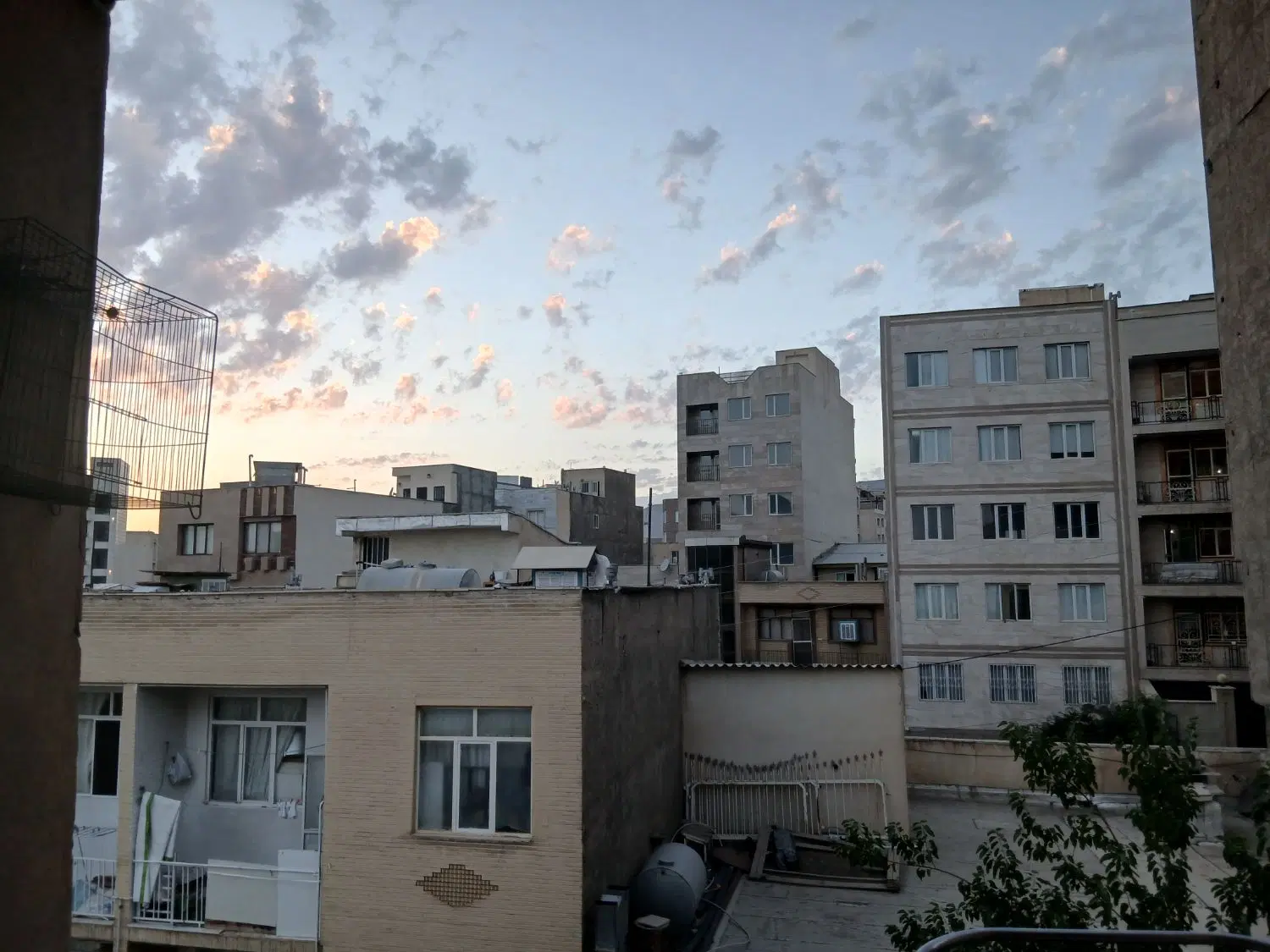 ۷۸ متری لاله صحرا