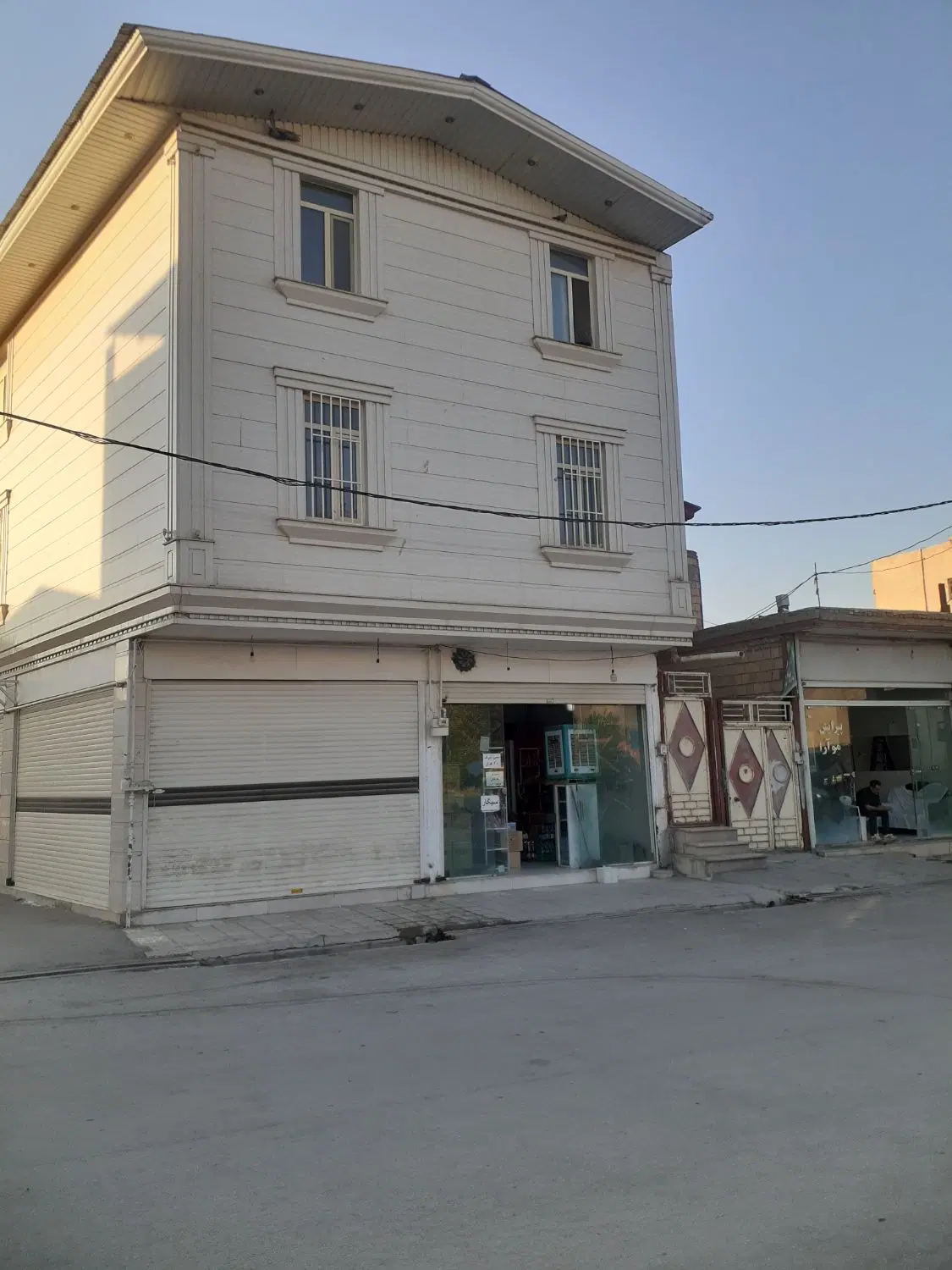 اجاره دوواحد اپارتمان مسکونی مستقل در یک ساختمان