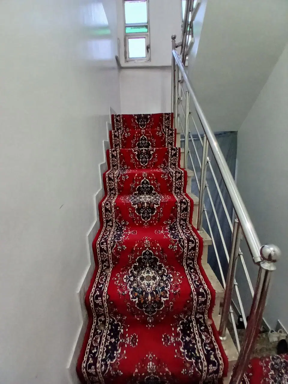مسکونی ۳ طبقه  ۱۳ متر تجاری