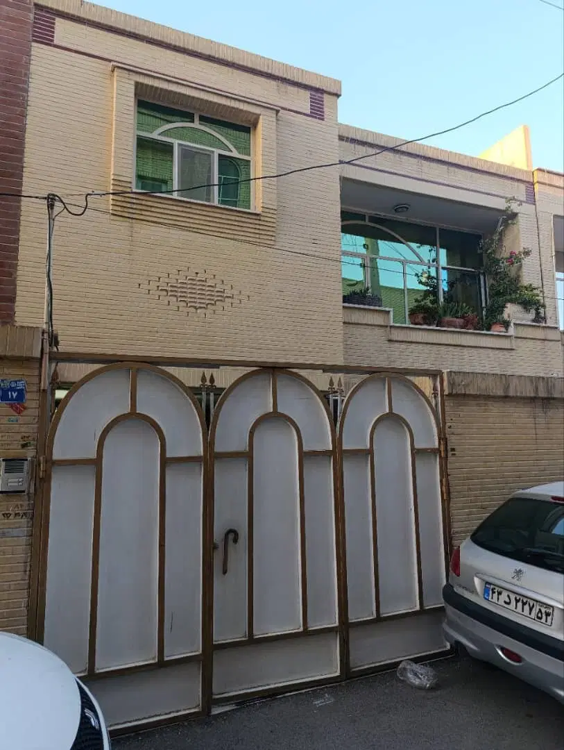 خانه دوطبقه
