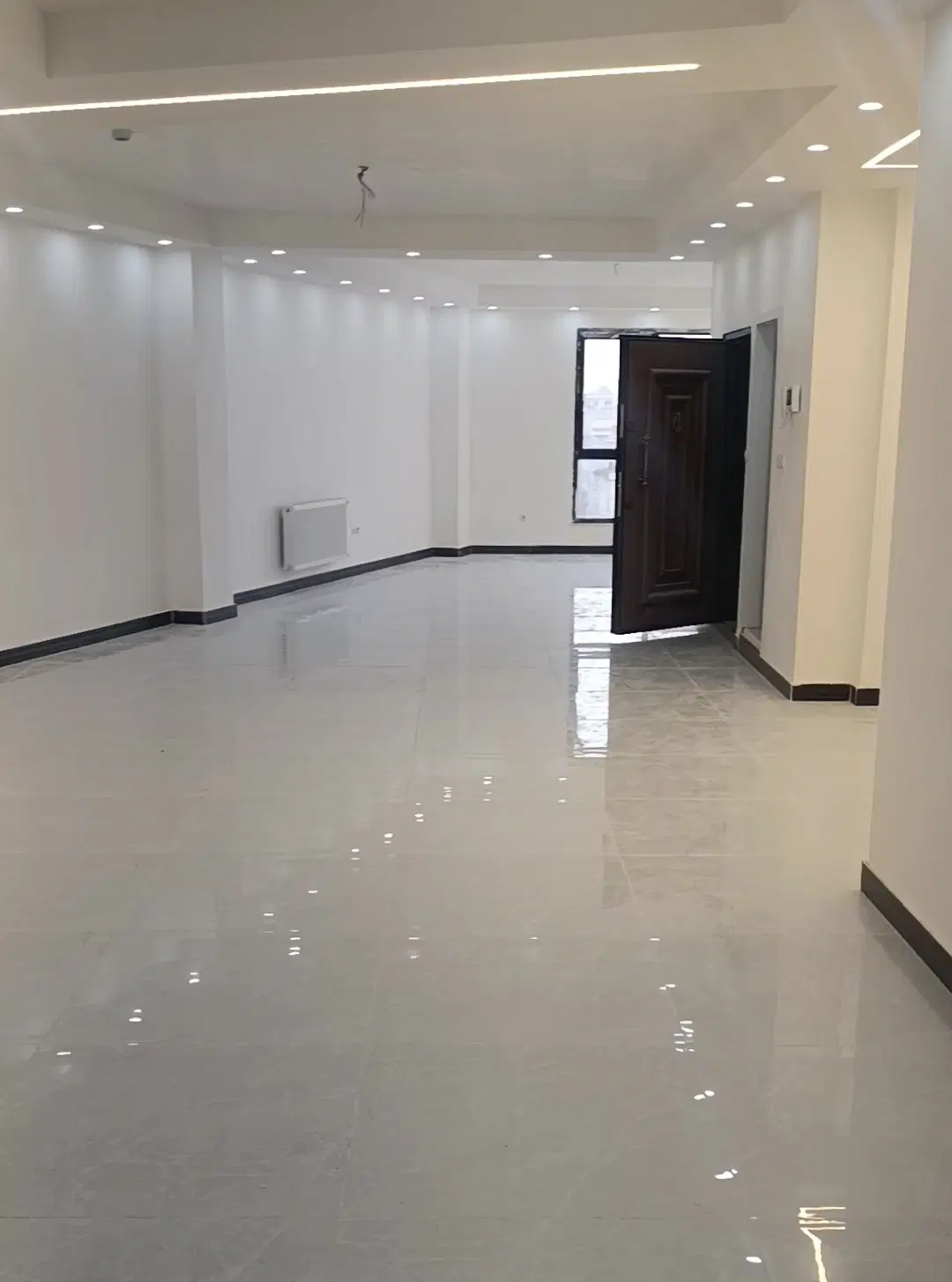 فروش واحد تجاری 190 متری نوساز گلباغ نماز