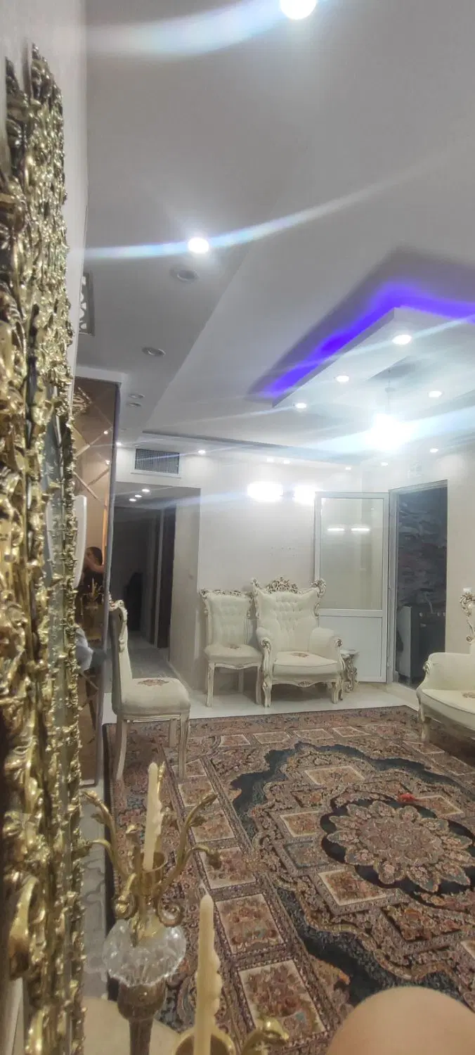 آپارتمان 75متری  دو خواب طبقه اول