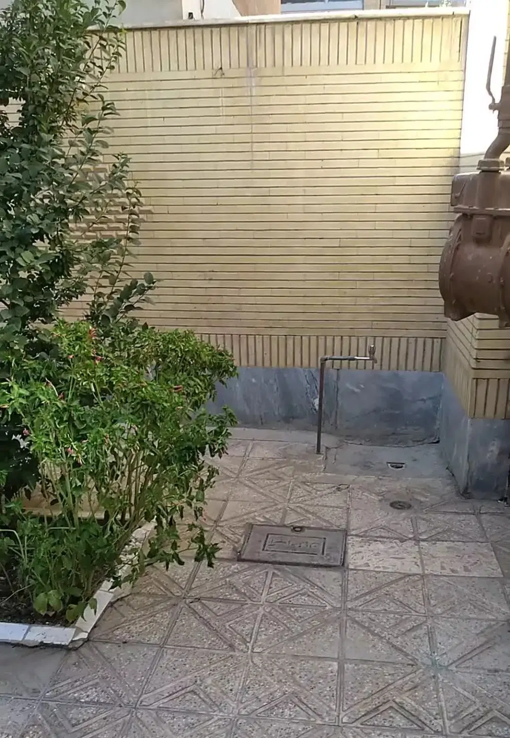 رهن اجاره ویلایی تاپ لوکیشن کرمان