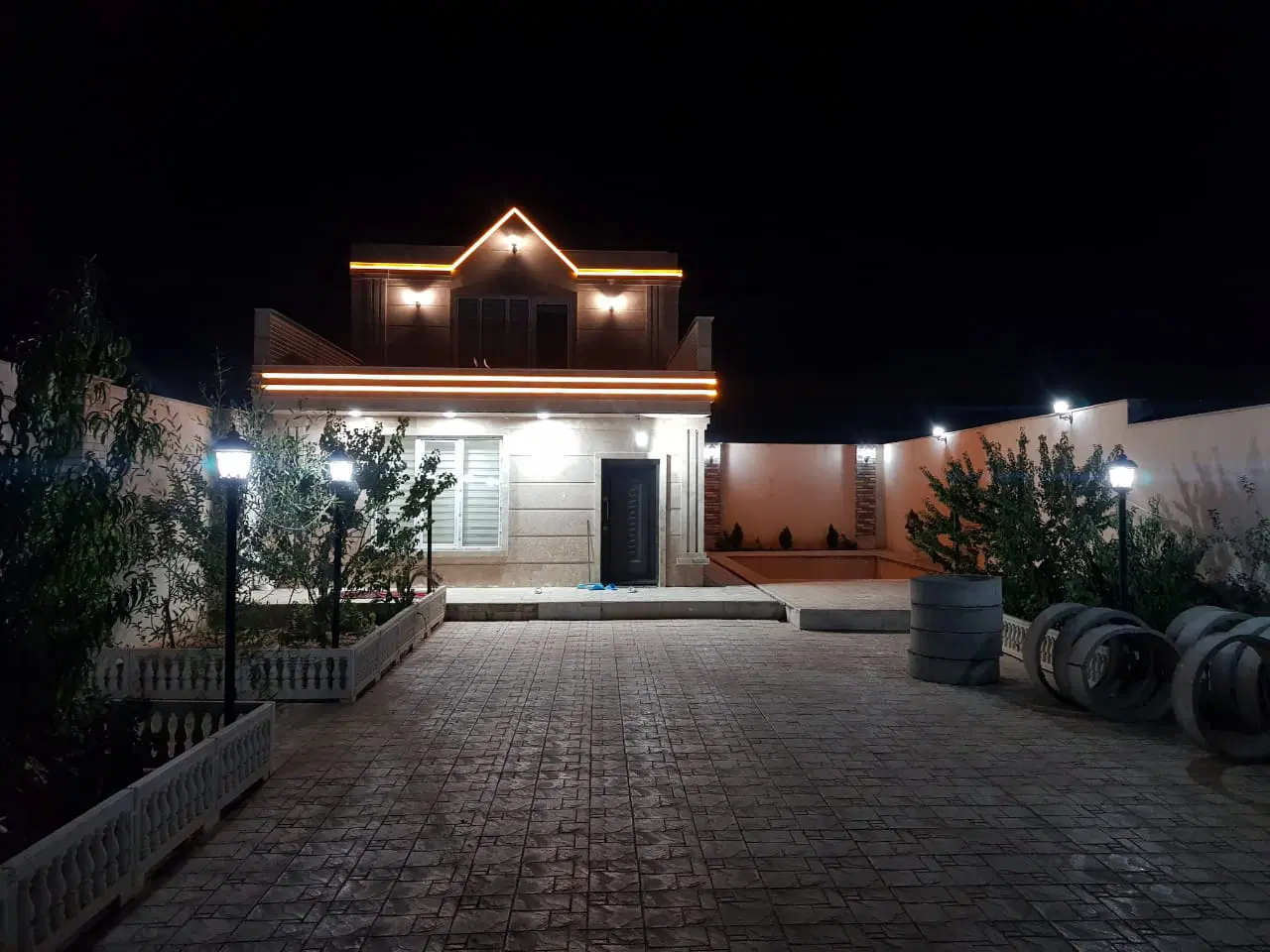 باغچه ۴۰۰ متری دوبلکس وحیدیه