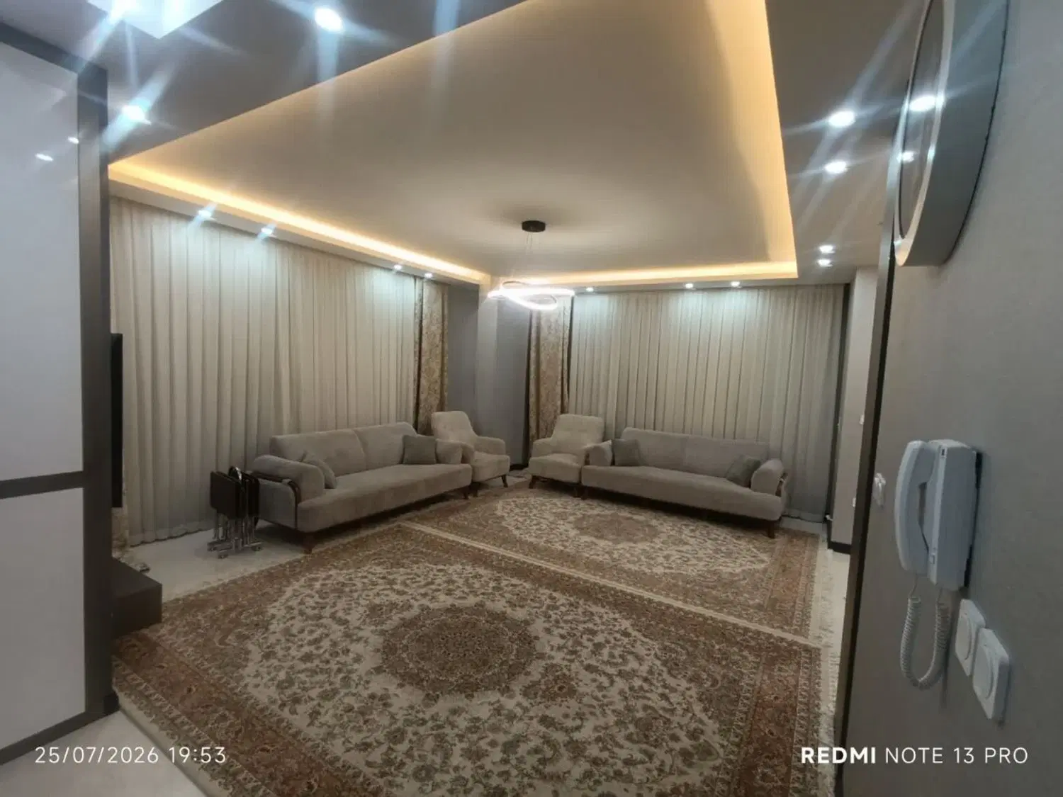آپارتمان فروشی در ایثارگران ۹۰ متری